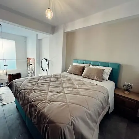 Escala Luxury Loft 2 In The Center &Free Parking Apartment Volos Exterior photo