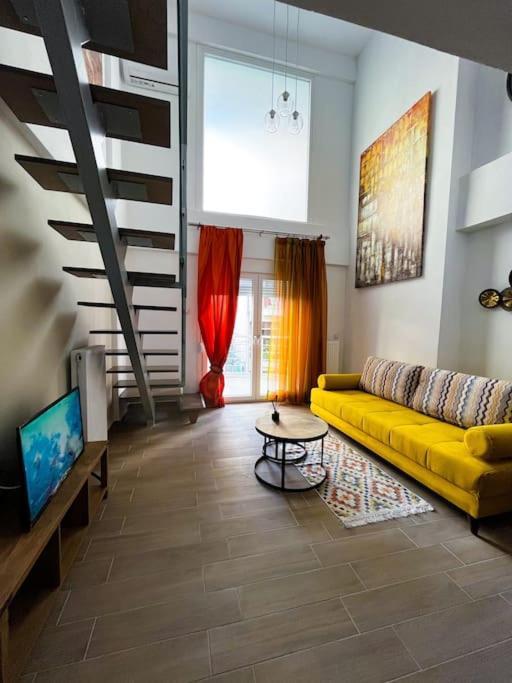 Escala Luxury Loft 2 In The Center &free Parking Apartment Volos